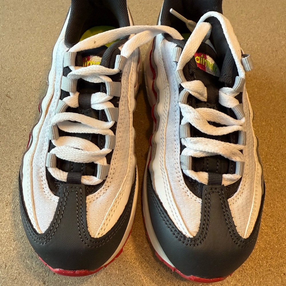 Nike AirMax Kids' Black and White Athletic Shoes size 12C - Picture 2 of 6